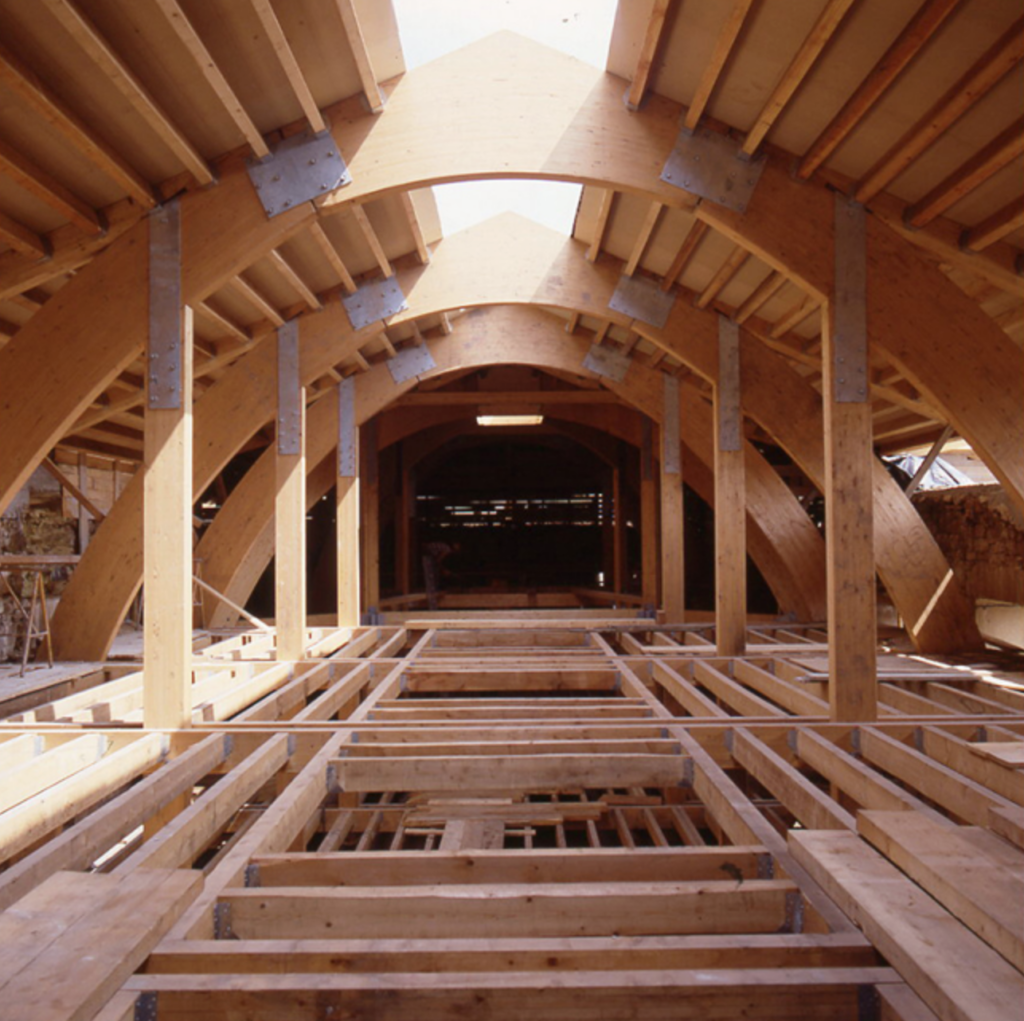 estructura de madera interior del convento Santa Teresa en Donostia linazasoro sesé